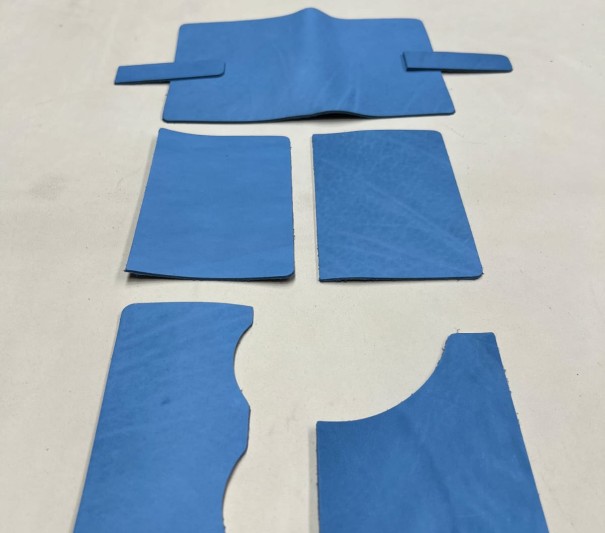 Кошелёк № 3 голубой краст 1.6-2.0