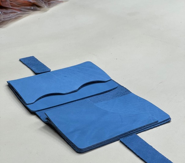 Кошелёк № 3 голубой краст 1.6-2.0