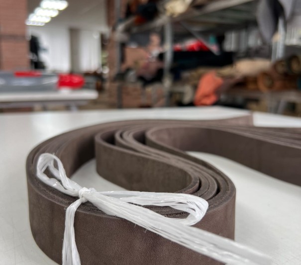 Ременные заготовки (Горький шоколад) , без  финишем, 120-130 см